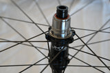 DUKE DUKE WORLD RUNNER 38 R CARBON Laufradsatz 28" 30mm + MADMAX SP SRAM