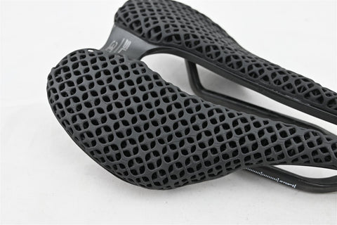 3d sattel rennrad Selle Italia SLR Boost 3D Kit Carbon Superflow Sattel Rennrad L3 145 – STW-Solutions